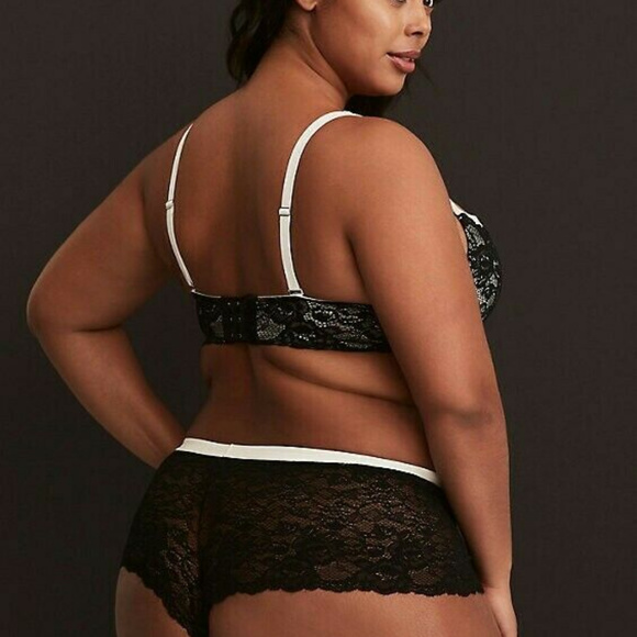 Torrid Plunge Bra Ivory Black Lace 36D - Picture 4 of 7